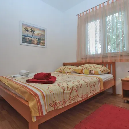 Apartment Fuer 3 Personen Ca 32 Qm In Fazana, Istrien Istrische Riviera *