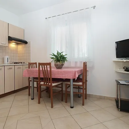 Fuer 3 Personen Ca 32 Qm In Fazana, Istrien Istrische Riviera Apartment Fazana