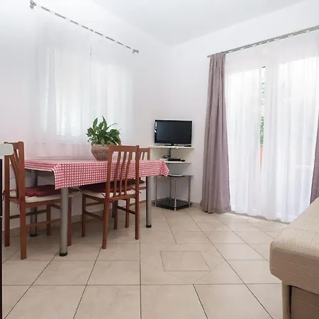 Fuer 3 Personen Ca 32 Qm In Fazana, Istrien Istrische Riviera * Fazana