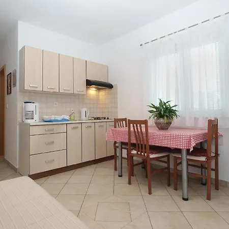 Fuer 3 Personen Ca 32 Qm In Fazana, Istrien Istrische Riviera Apartment *
